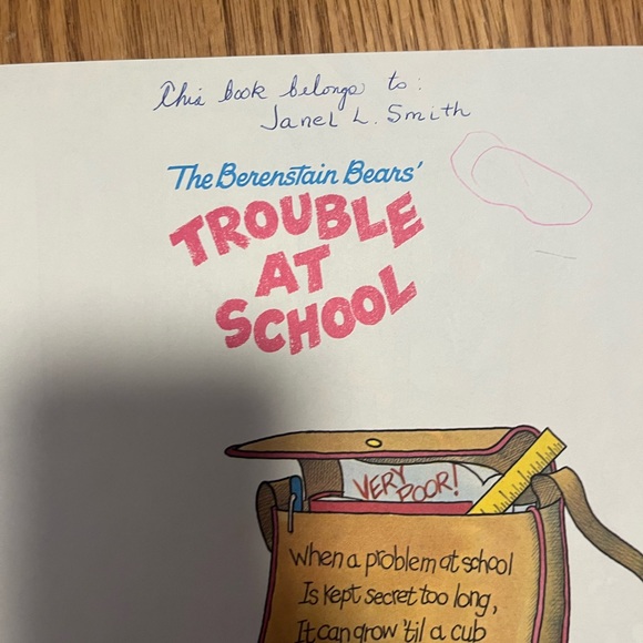 The Berenstain Bears Vtg Lot Of 8 Soft Cover Books - Picture 3 of 3